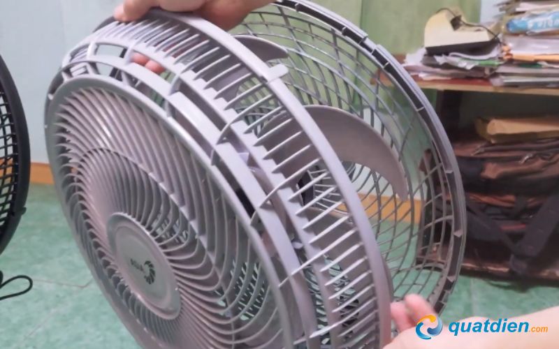 Tháo lồng quạt Asia phía trước