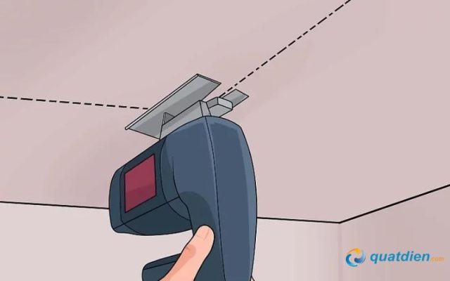 Khoan lỗ lắp quạt hút mùi theo kích thước