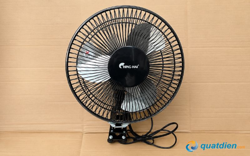 Chinghai W910 sử dụng cánh nhôm 3 cánh