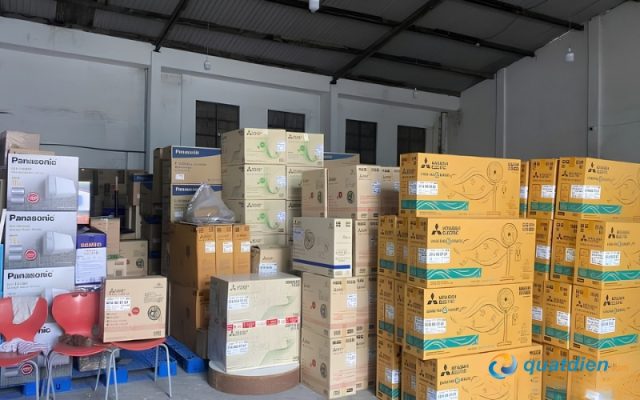 Mua quạt đứng công nghiệp Chinghai HS28-ĐN3T 200W chính hãng tại kho