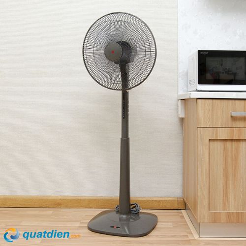 quat-dung-kdk-m40k-gy-3 Mẫu quạt đứng KDK M40K-GY màu xám ghi