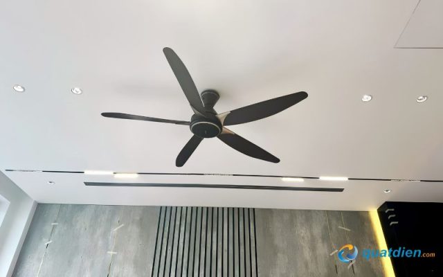 Quạt trần Panasonic F-60GDS 5 cánh có nhiều chế độ điều khiển