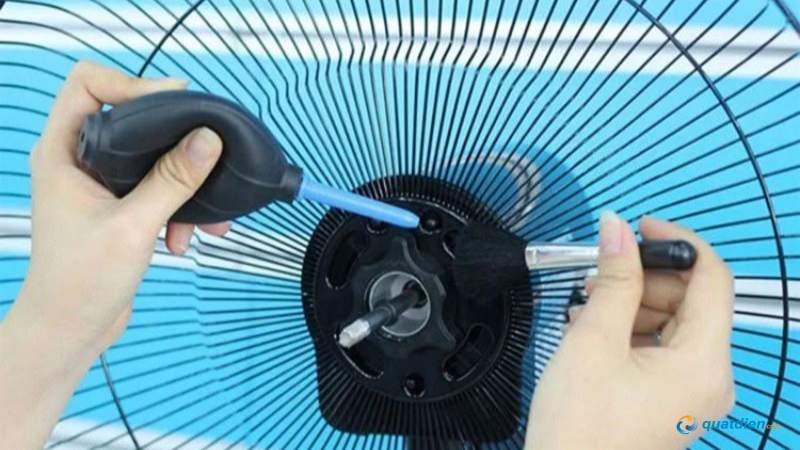 Quạt bị nóng motor sau khi chạy một thời gian