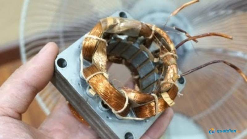 Cuộn dây motor bị cháy khiến quạt không quay