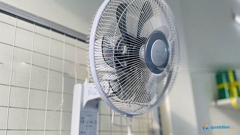 Quạt treo tường tiết kiệm diện tích cho không gian nhỏ
