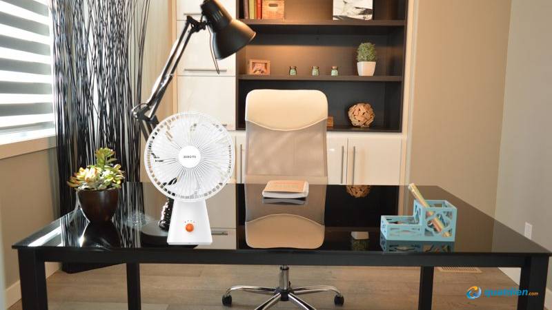 Quạt sạc Xiaomi nhỏ gọn, lý tưởng cho bàn làm việc hiện đại