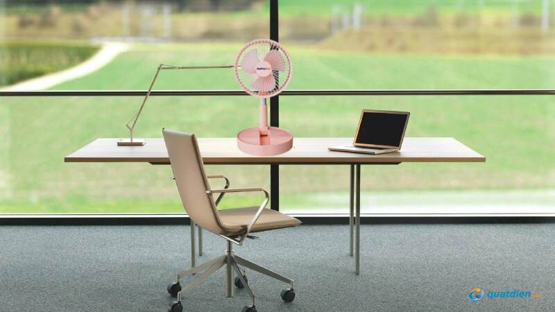 Quạt mini Nanoco NFF1617P gấp gọn linh hoạt, hiện đại