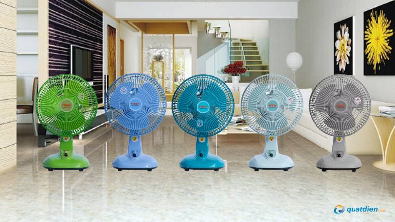 Quạt bàn B102 thiết kế mini, màu sắc trẻ trung