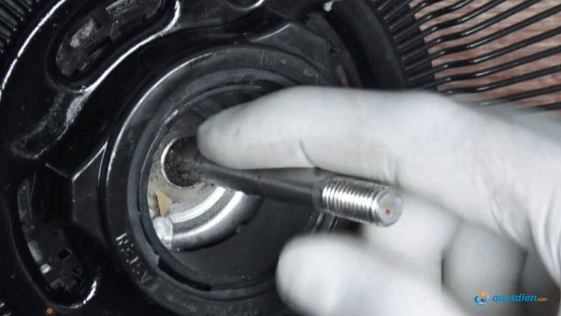 Trục đảo khô dầu khiến quạt quay nặng, không đảo