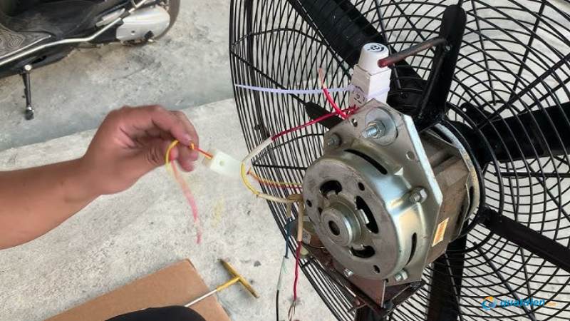 Đầu cos bị lỏng gây truyền điện không ổn định