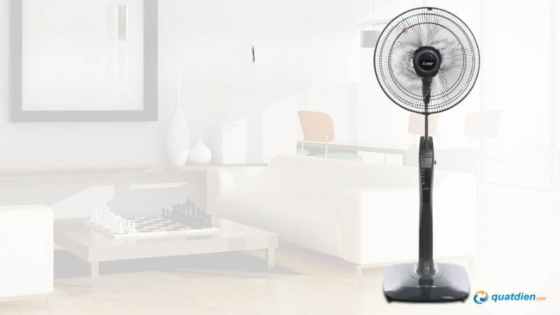 Quạt đứng Mitsubishi tản gió rộng và êm