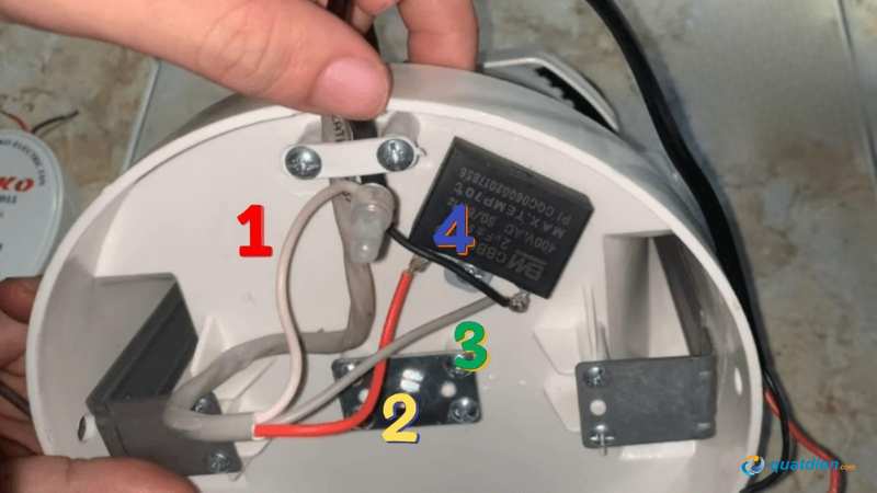 Đấu tụ K3 đúng giữa dây đỏ và dây xám