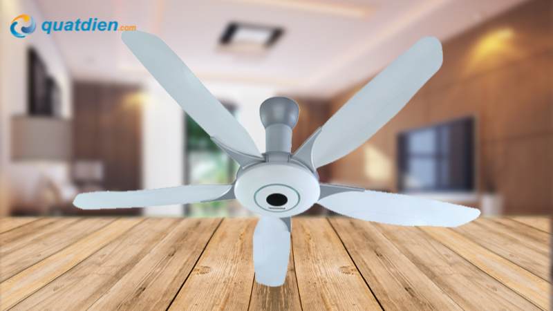 Quạt trần Panasonic F-60WWK thiết kế cánh 3D chắc chắn