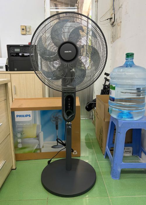 HÌnh ảnh thực tế quạt đứng Philips CX1520/01
