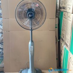 Quạt đứng Chinghai HS916A remote 50W